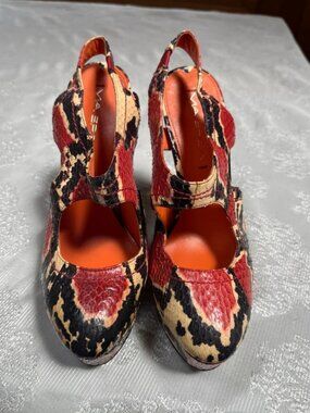 Vintage Via Spiga Leather Platform Closed Toe High Heel Womens Size 6